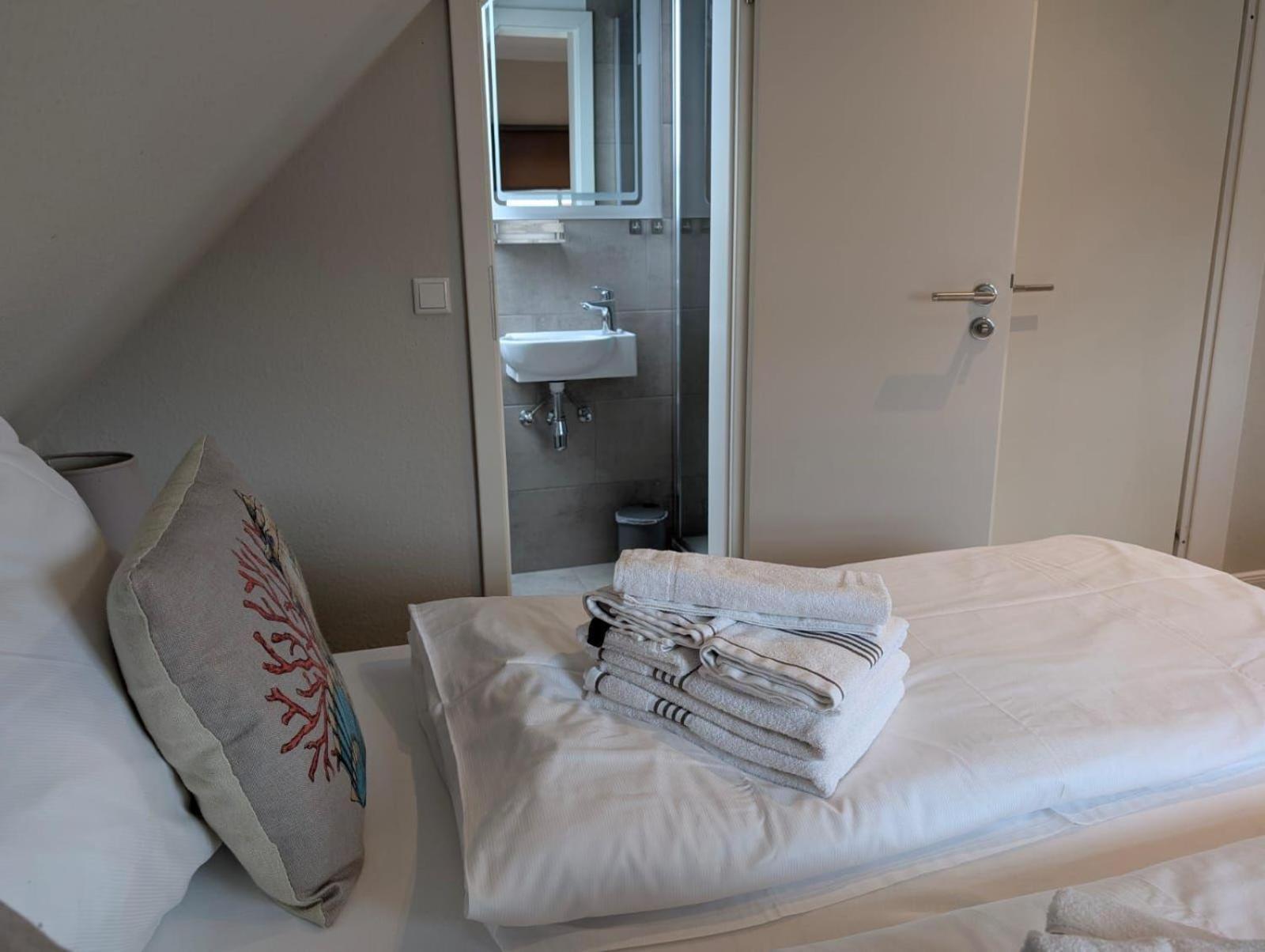 Schmucke Huus, 3 Apartment *